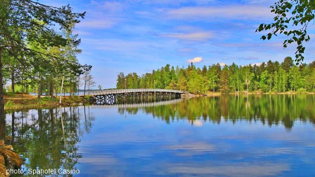СПА ОТЕЛЬ КАЗИНО С АКВАПАРКОМ. САВОНЛИННА.